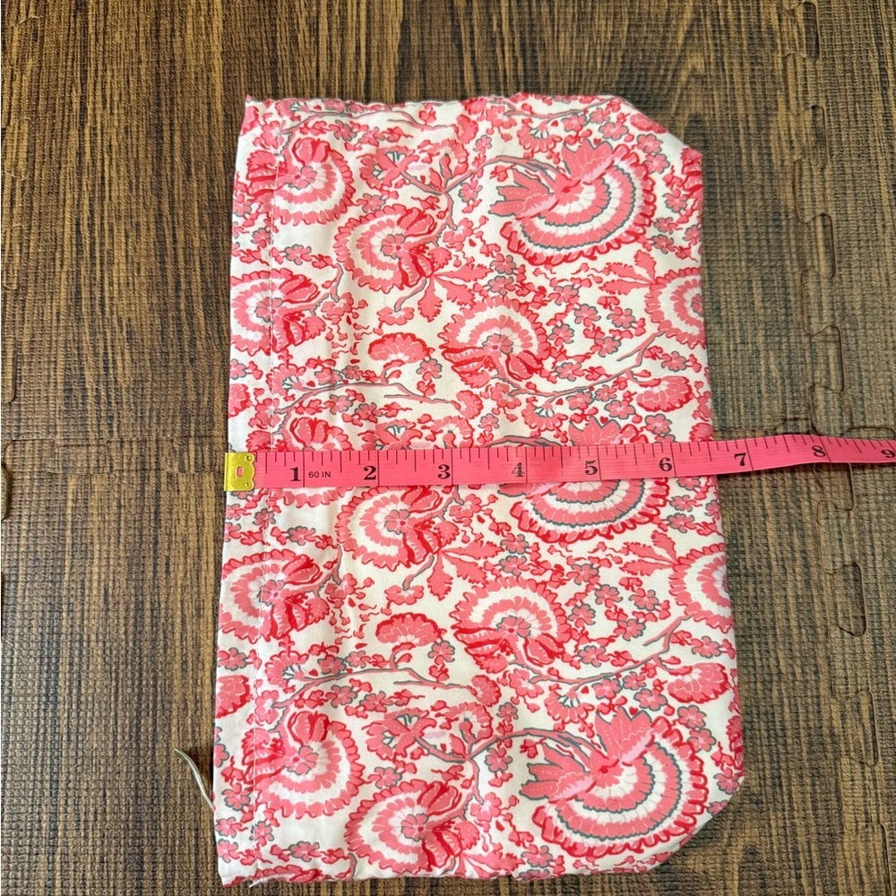 Assorted Pouches - Perfect for Essentials - Picture 7 of 16